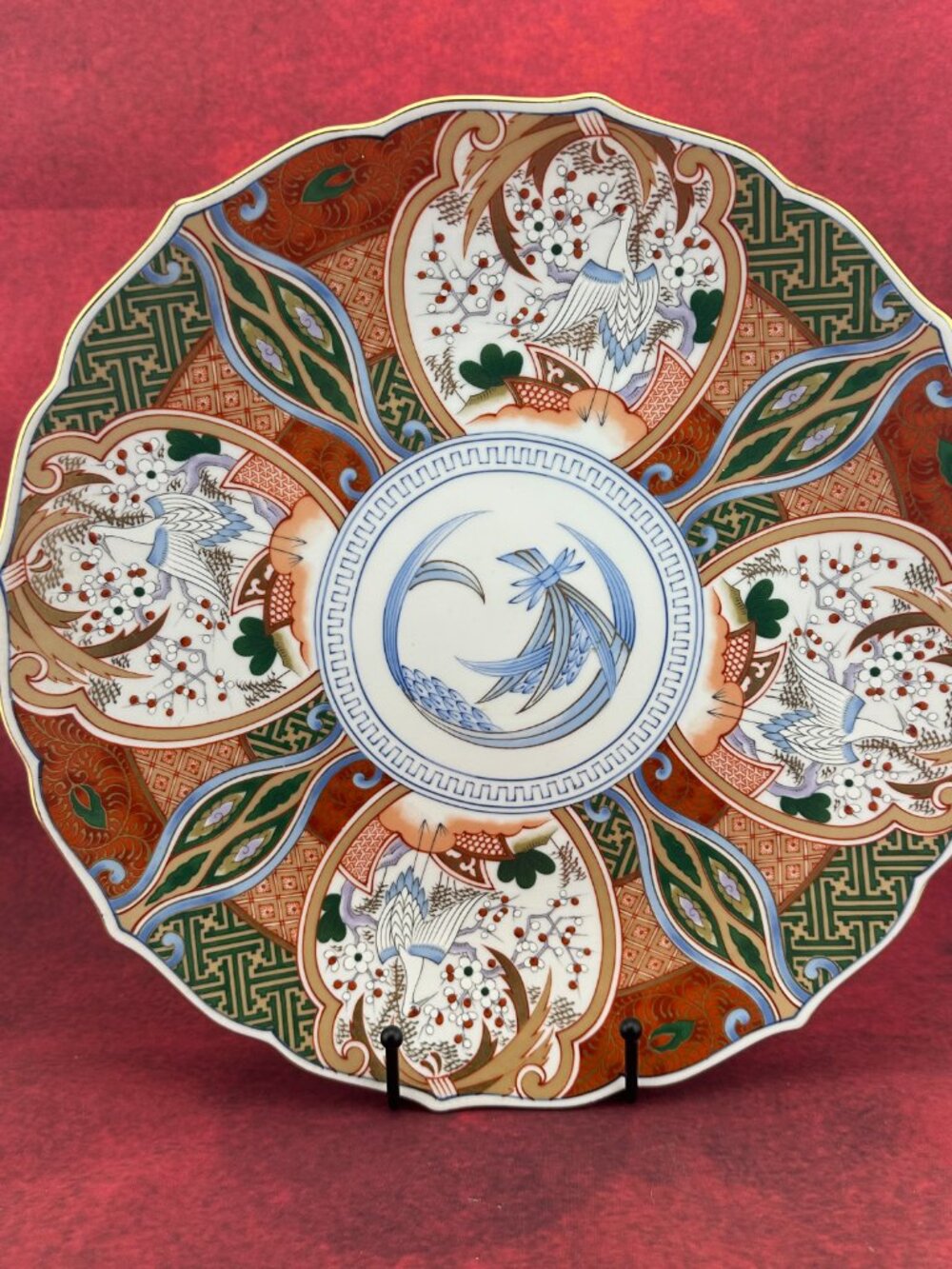 HAND PAINTED PORCELAIN JAPANESE IMARI WARE CHERRY BLOOMS PLATE, 11-3/4 INCHES